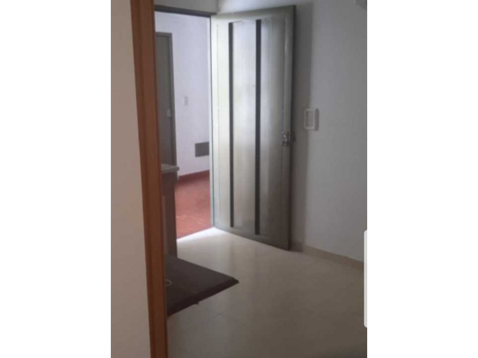 APARTAESTUDIO EN CONJUNTO CERRADO — foto 2