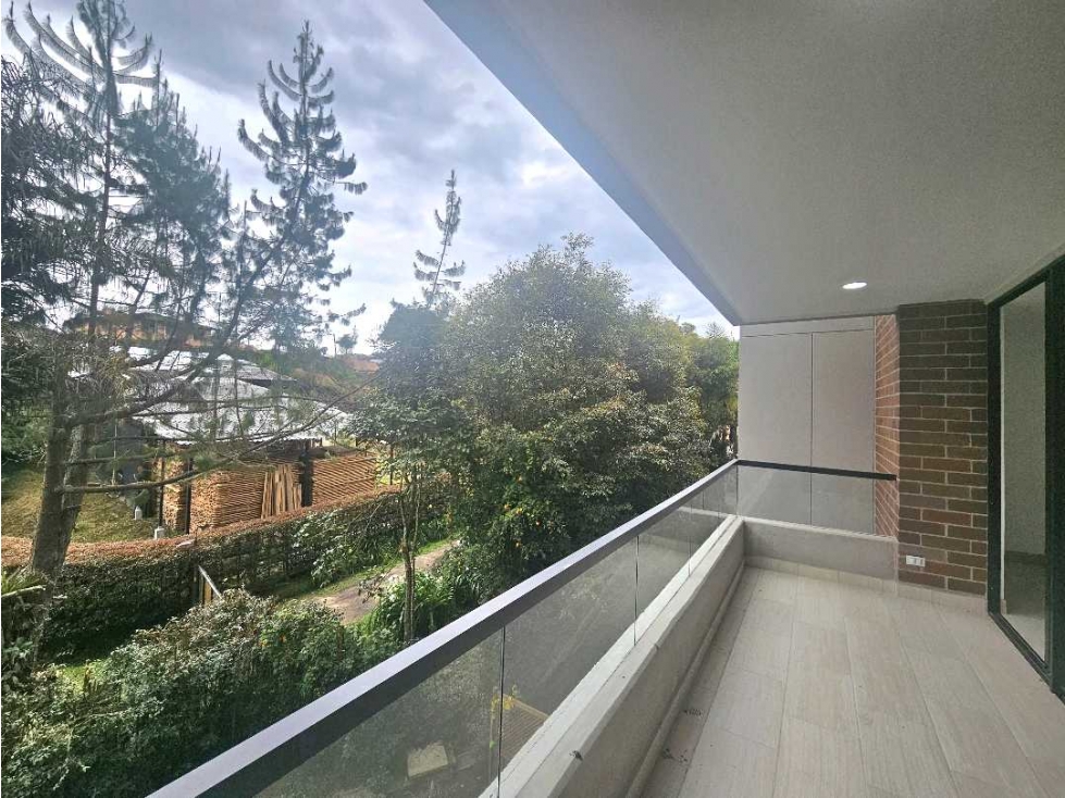 APARTAESTUDIO EN EL RETIRO — foto 2