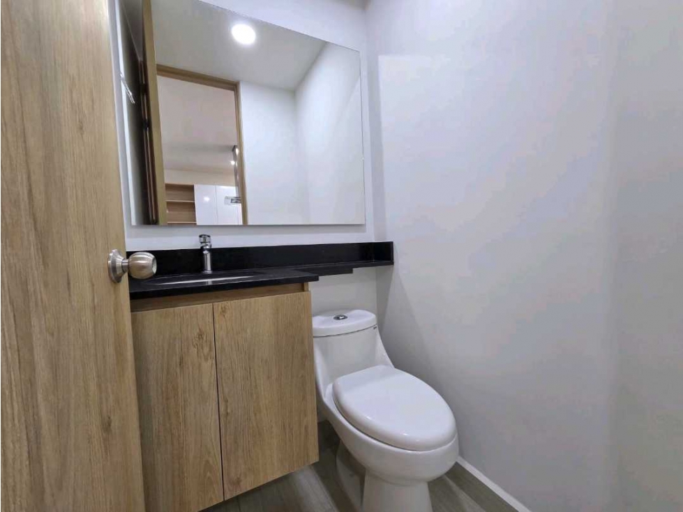 APARTAESTUDIO EN EL RETIRO — foto 5