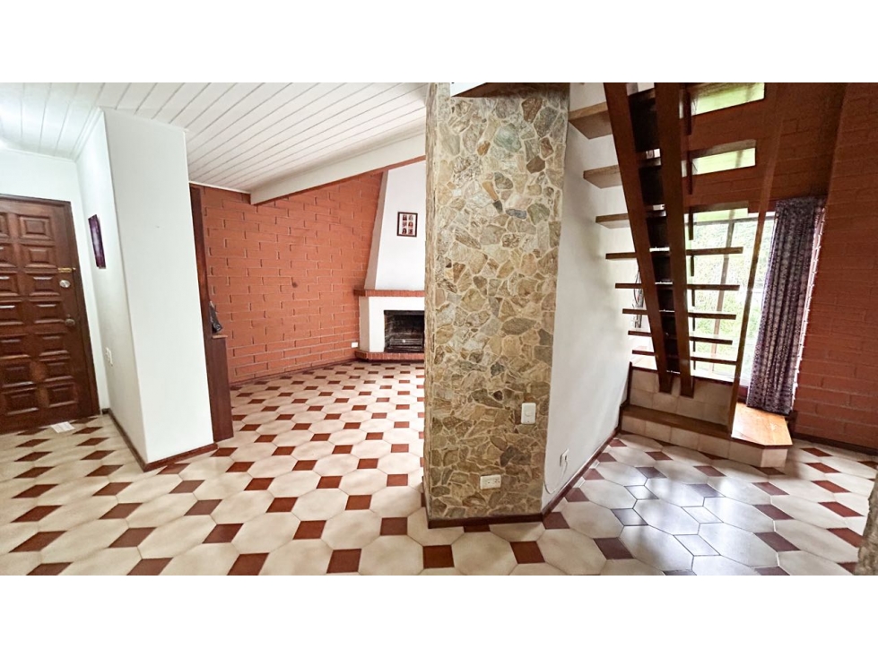 APARTAESTUDIO EN LAS LOMAS A 2 MINUTOS DE PROVENZA