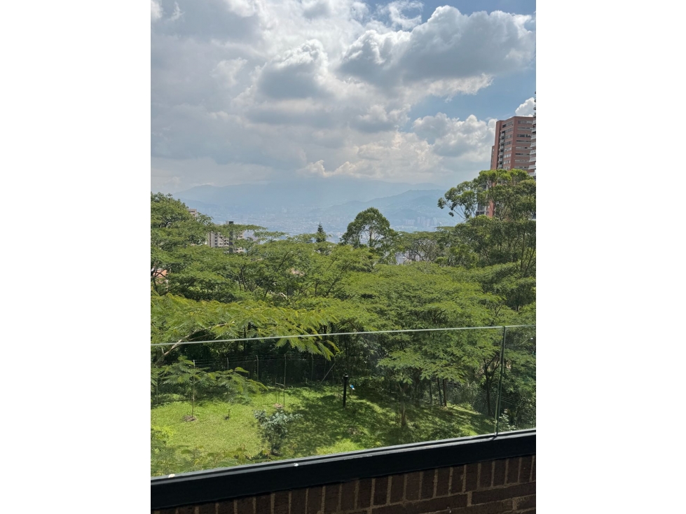 Apartamento en el Poblado Las Palmas con hermosa vista — foto 3