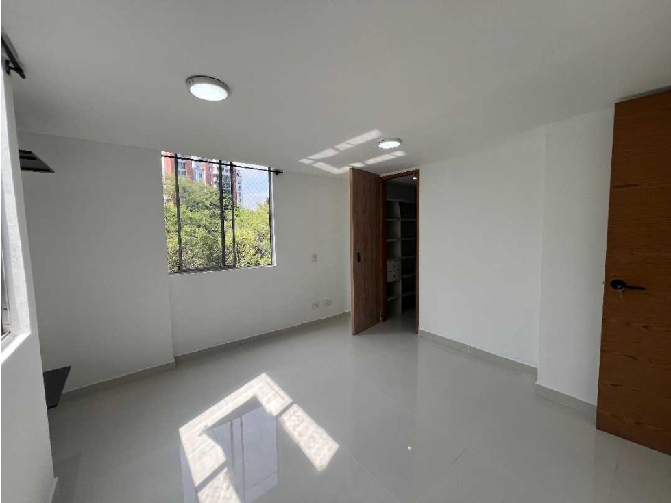 Apartaestudio en alquiler en el poblado — foto 5