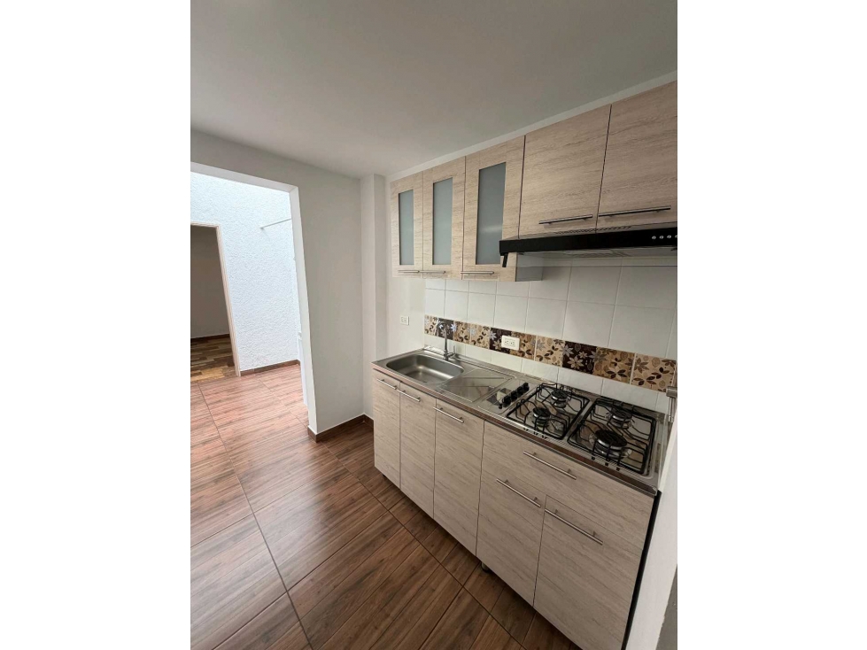 APARTAESTUDIO EN RENTA ( SERVICIOS INCLUIDOS ) ALCALA ENVIGADO — foto 2