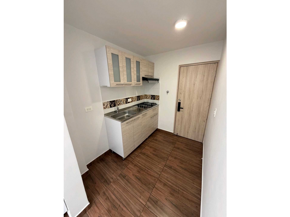 APARTAESTUDIO EN RENTA ( SERVICIOS INCLUIDOS ) ALCALA ENVIGADO — foto 3