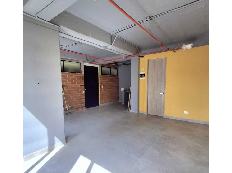 APARTAESTUDIO EN VENTA CON PARQUEADERO LAURELES R.CORTAS MEDELLIN — foto 3