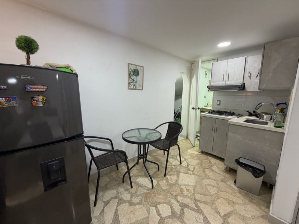 Apartaestudio amoblado en Venta en Laureles