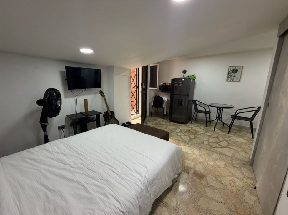 Apartaestudio amoblado en Venta en Laureles — foto 3