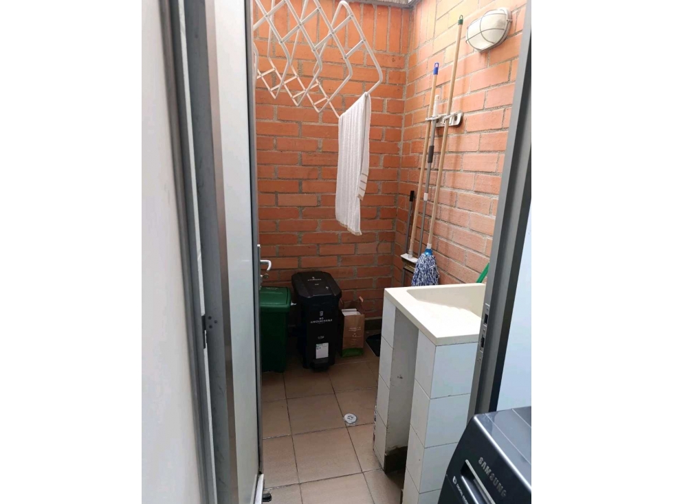 APARTAESTUDIO EN VENTA ENVIGADO SECTOR LOMA DEL ESMERALDAL (T) - 3