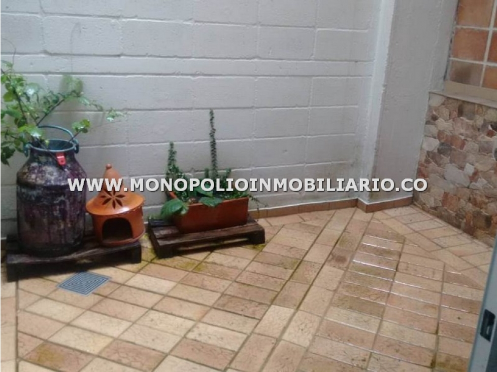 APARTAESTUDIO INTERNO EN VENTA - SECTOR LORENA, LAURELES COD: 25419 — foto 6