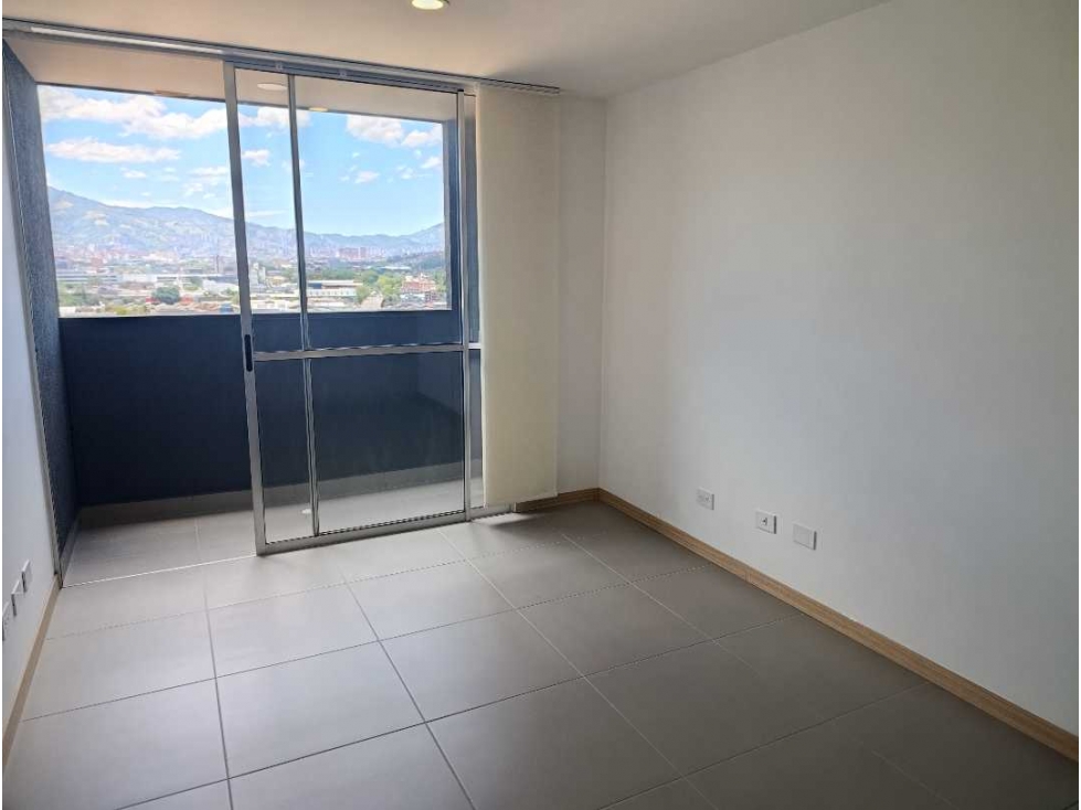 APARTAESTUDIO EN VENTA SECTOR GUAYABAL, MEDELLIN — foto 2