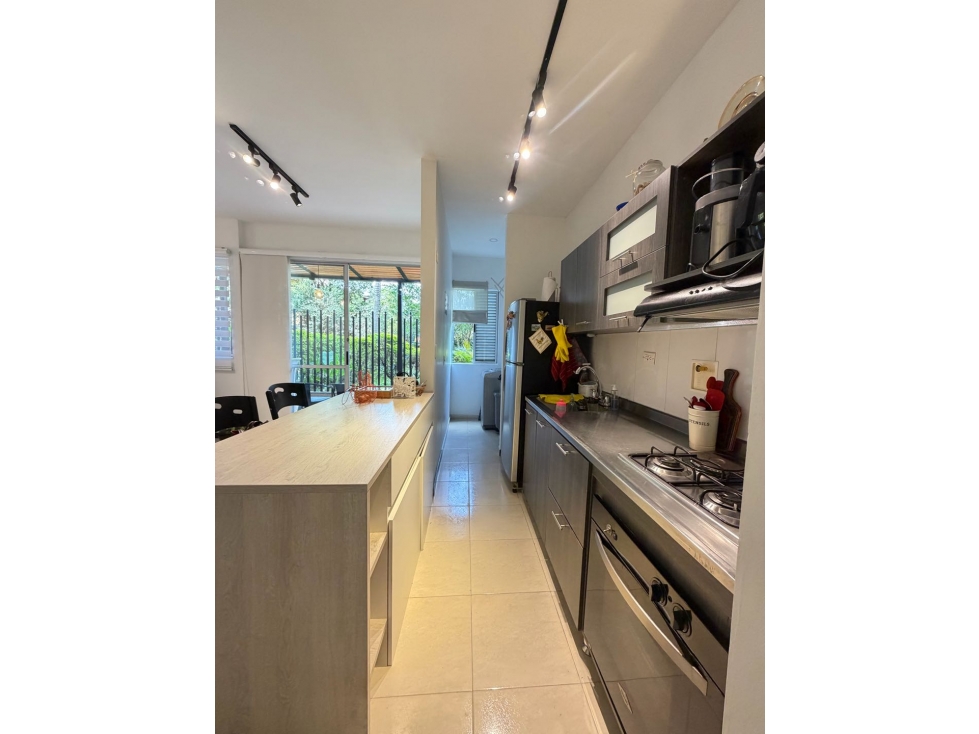 Apartaestudio envigado alto de misael — foto 2