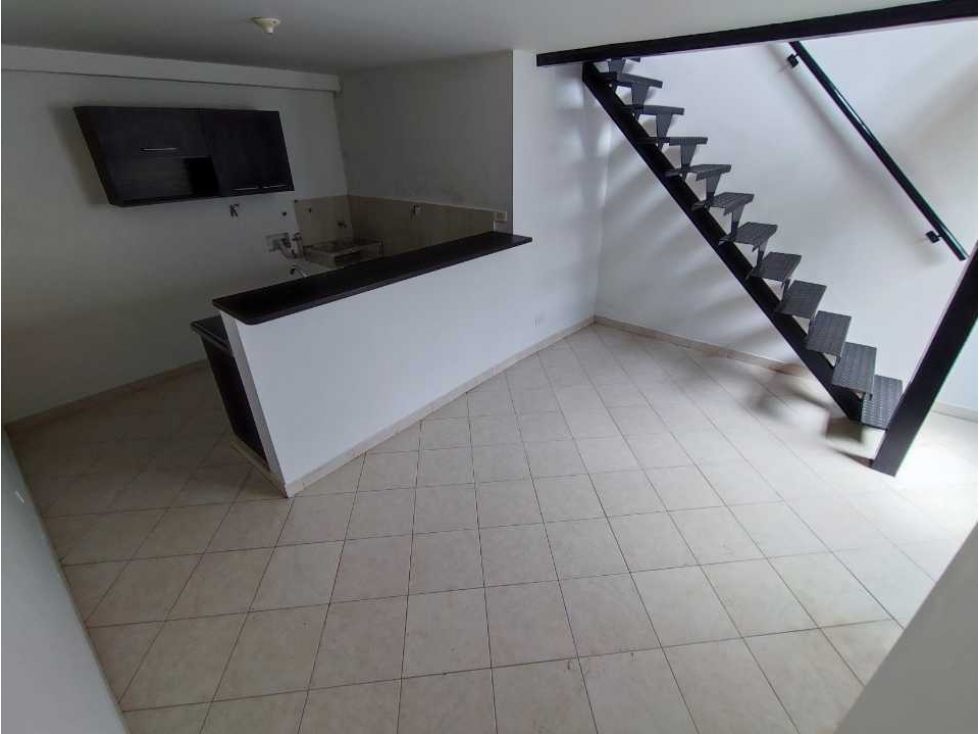 APARTAESTUDIO INTERNO EN VENTA SALVADOR, MEDELLIN PISO 3 — foto 2