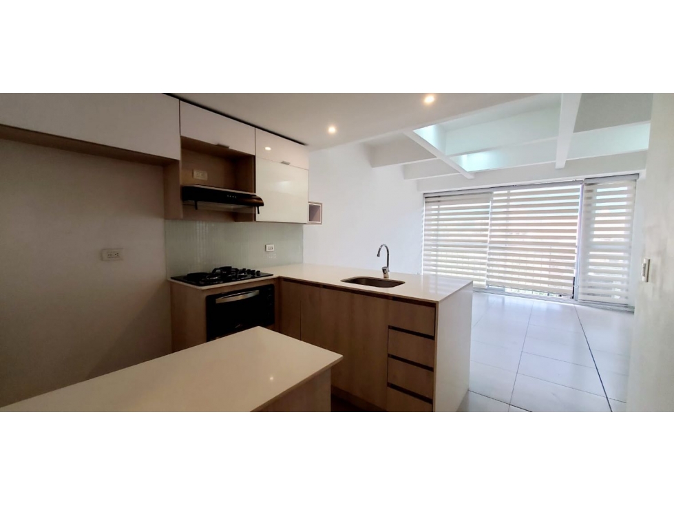 APARTAESTUDIO LOMA DE LOS BERNAL PARTE BAJA 57 M2, 450 MILLONES NEGOCI — foto 3