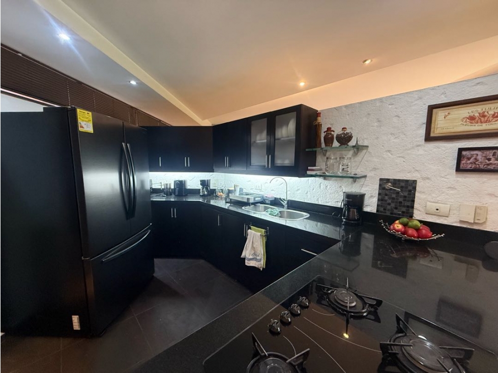 Venta de Apartaestudio Loma del Encierro Poblado — foto 4