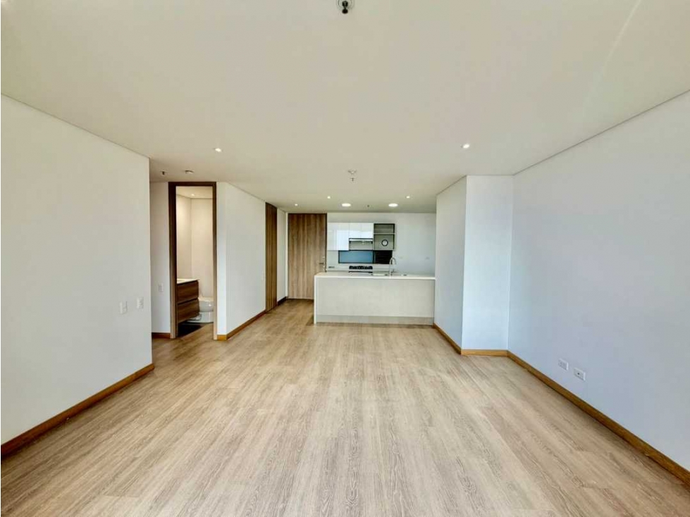 APARTAESTUDIO PARA LA RENTA EN EL POBLADO SECTOR EL TESORO — foto 3