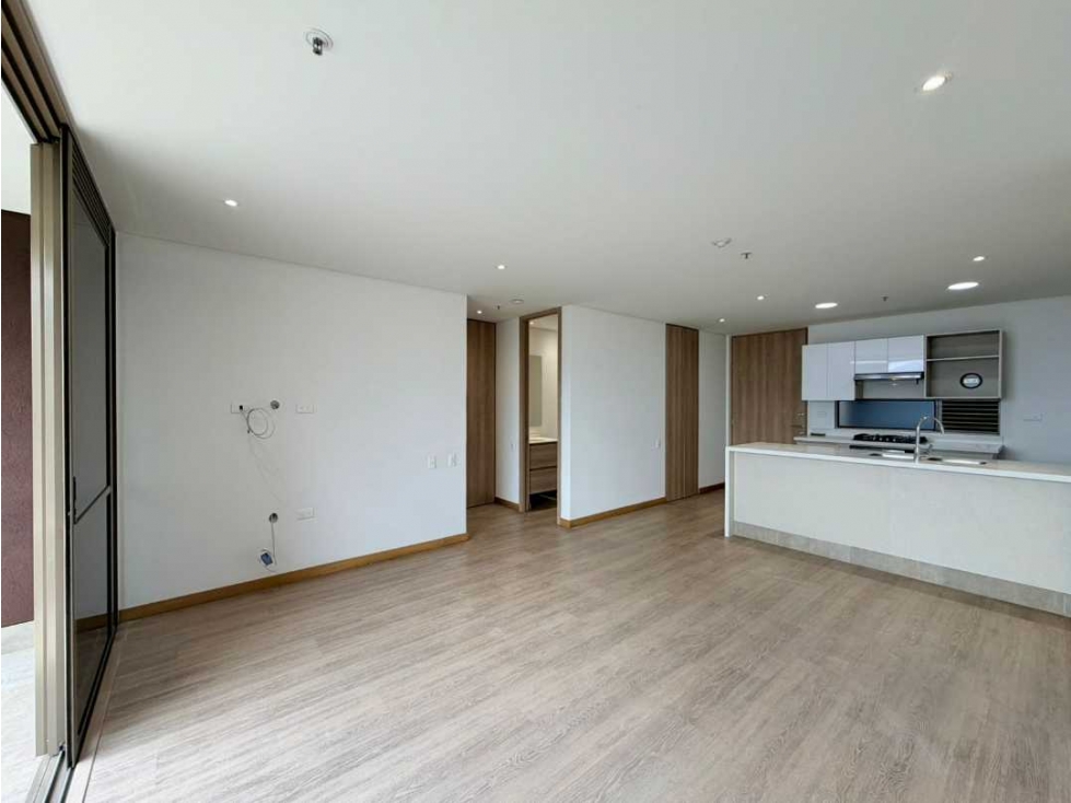 APARTAESTUDIO PARA LA RENTA EN EL POBLADO SECTOR EL TESORO — foto 6