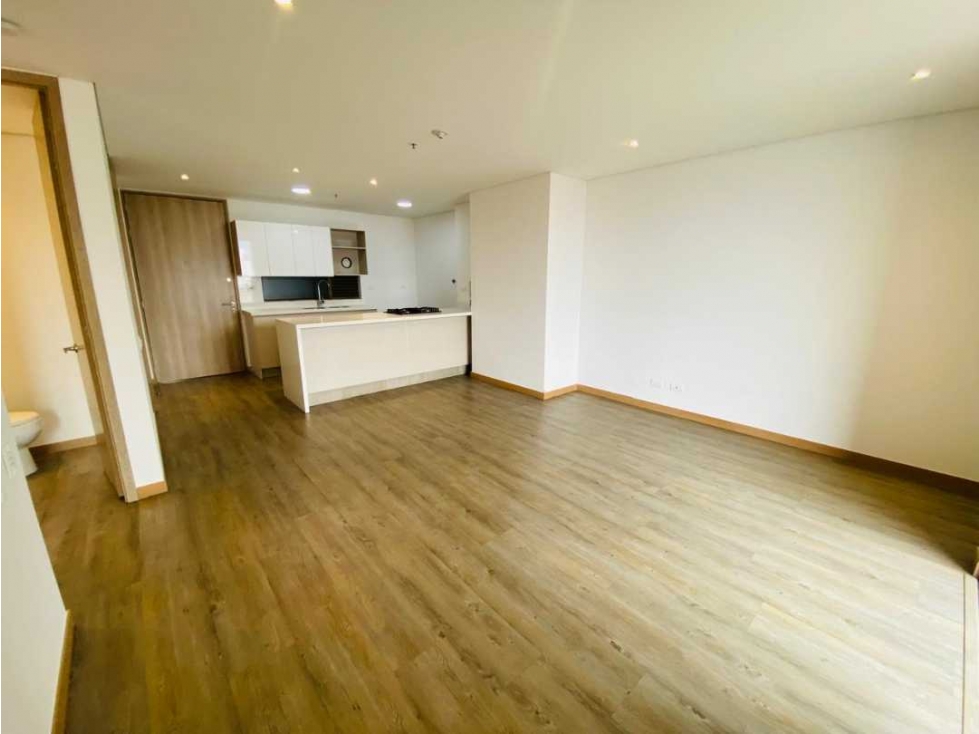 APARTAESTUDIO PARA LA RENTA EN EL POBLADO SECTOR EL TESORO — foto 4