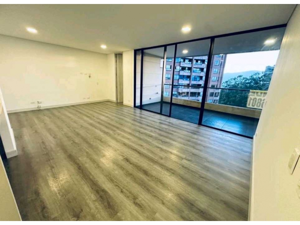 APARTAESTUDIO PARA LA VENTA EN EL POBLADO. — foto 3