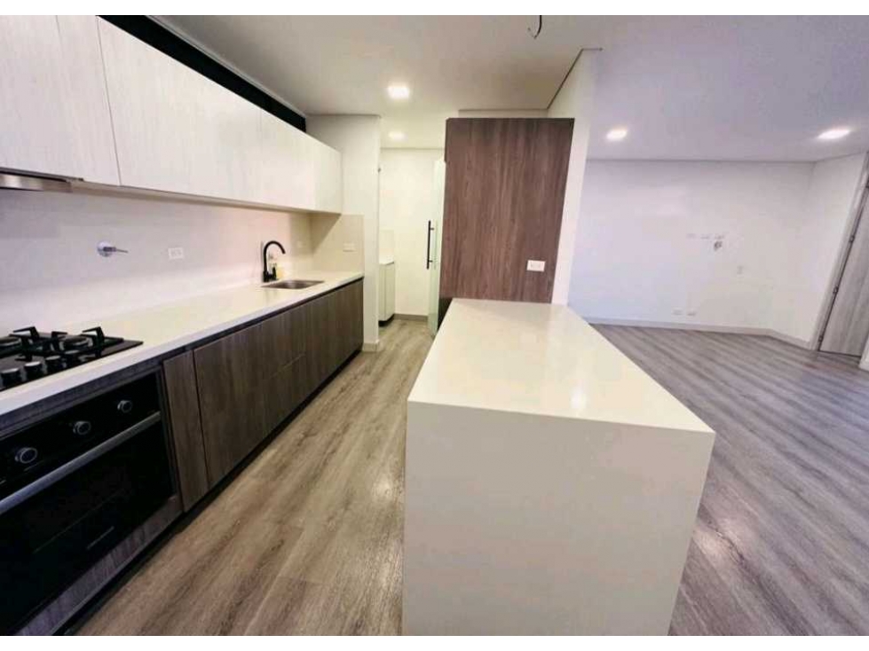 APARTAESTUDIO PARA LA VENTA EN EL POBLADO. — foto 4