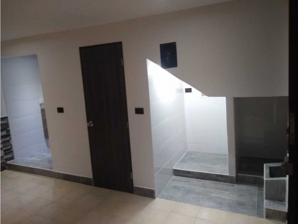 APARTAESTUDIO PRIMER PISO, CASTELLANA IDEl PARA INVERSIÓN — foto 6