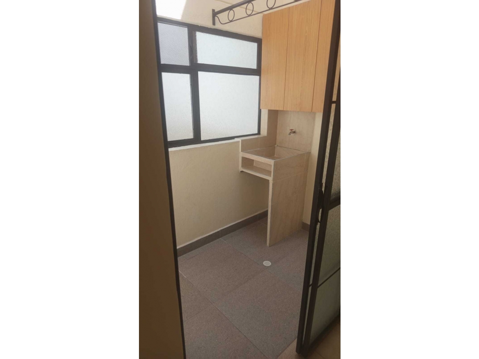 Apartamento Sector Rosales Dos Alcobas — foto 3