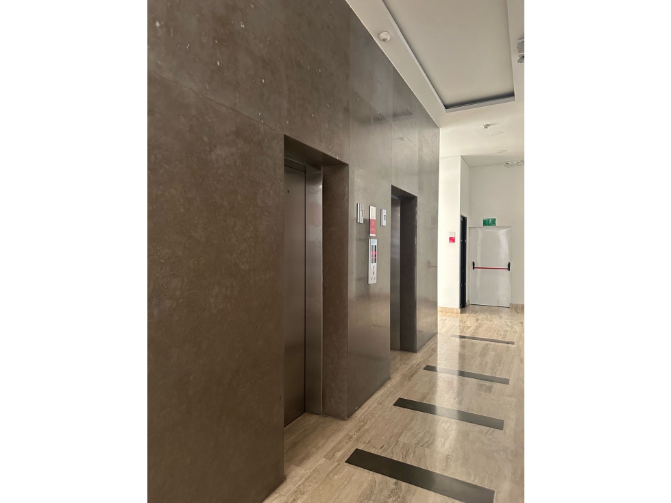 APARTAESTUDIO DE LUJO EN VENTA Y/O ARRIENDO — foto 2