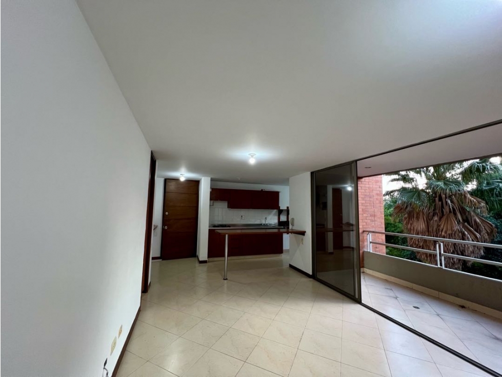 APARTAESTUDIO EN VENTA, POBLADO PATIO BONITO 62m2