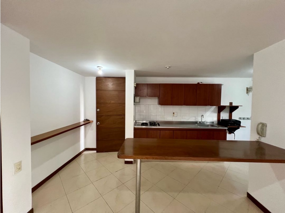 APARTAESTUDIO EN VENTA, POBLADO PATIO BONITO 62m2 — foto 2