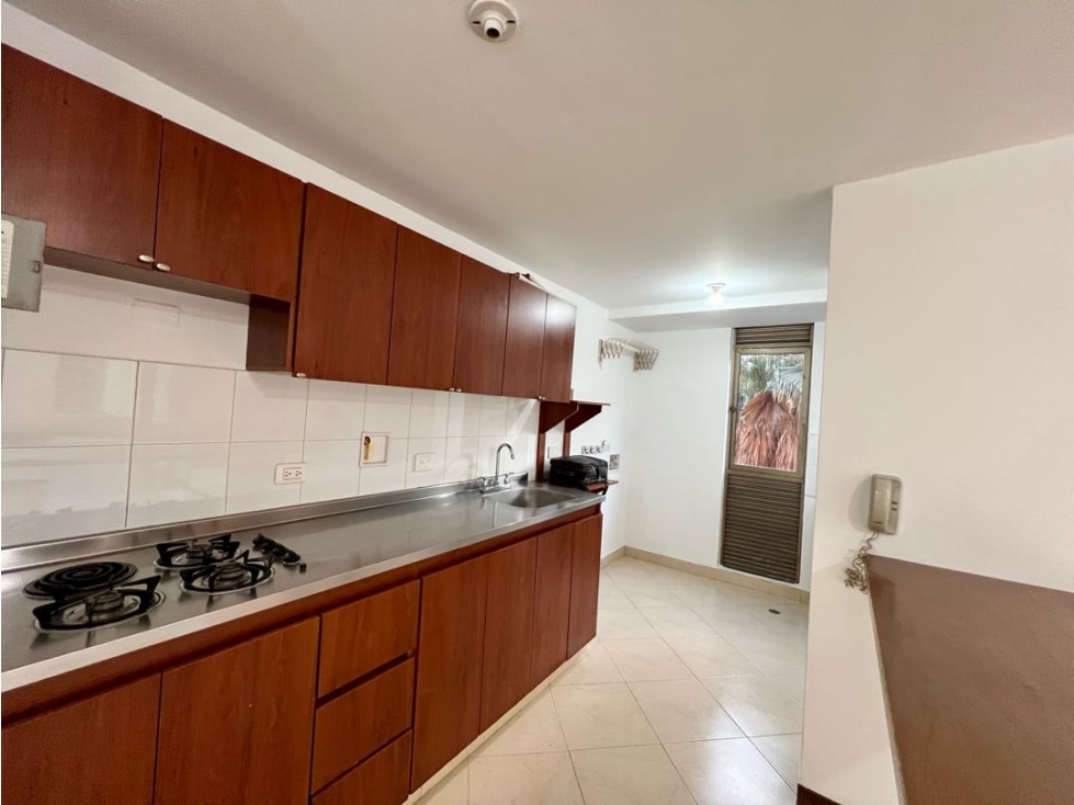 APARTAESTUDIO EN VENTA, POBLADO PATIO BONITO 62m2 — foto 4