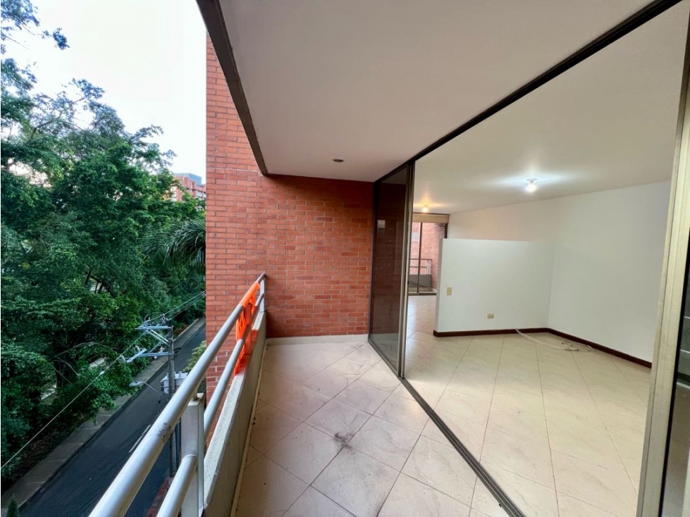 APARTAESTUDIO EN VENTA, POBLADO PATIO BONITO 62m2 — foto 5