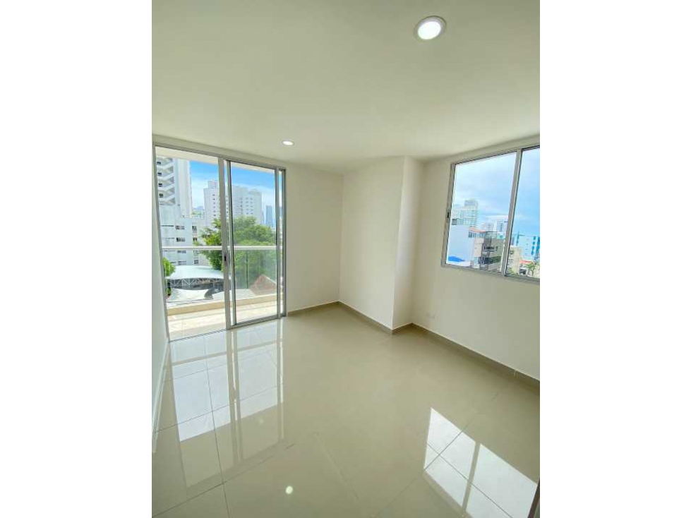 SE VENDE APARTAMENTO EN MANGA