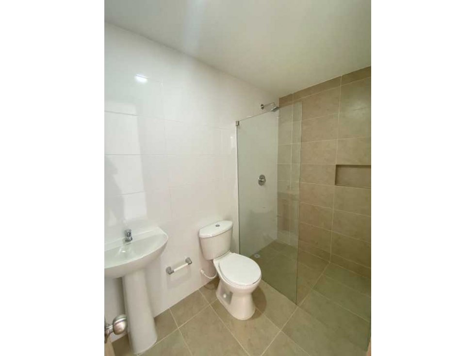 SE VENDE APARTAMENTO EN MANGA — foto 4