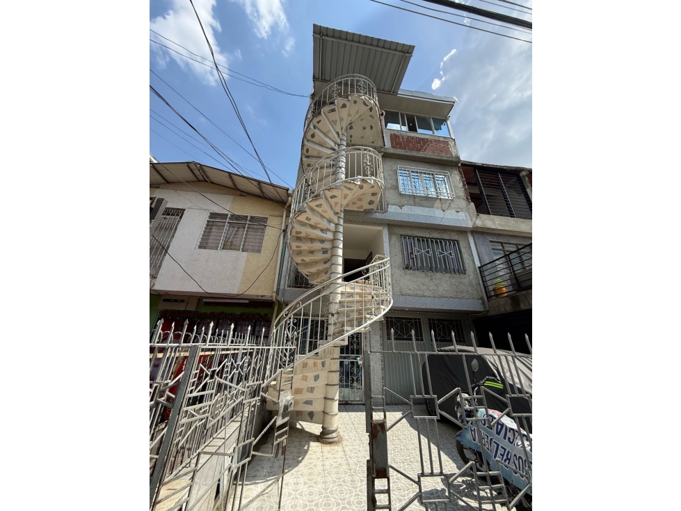 APARTAMENO EN VENTA PISO 2 EN PROPIEDAD HORIZONTAL BUENOS ACABADOS — foto 2