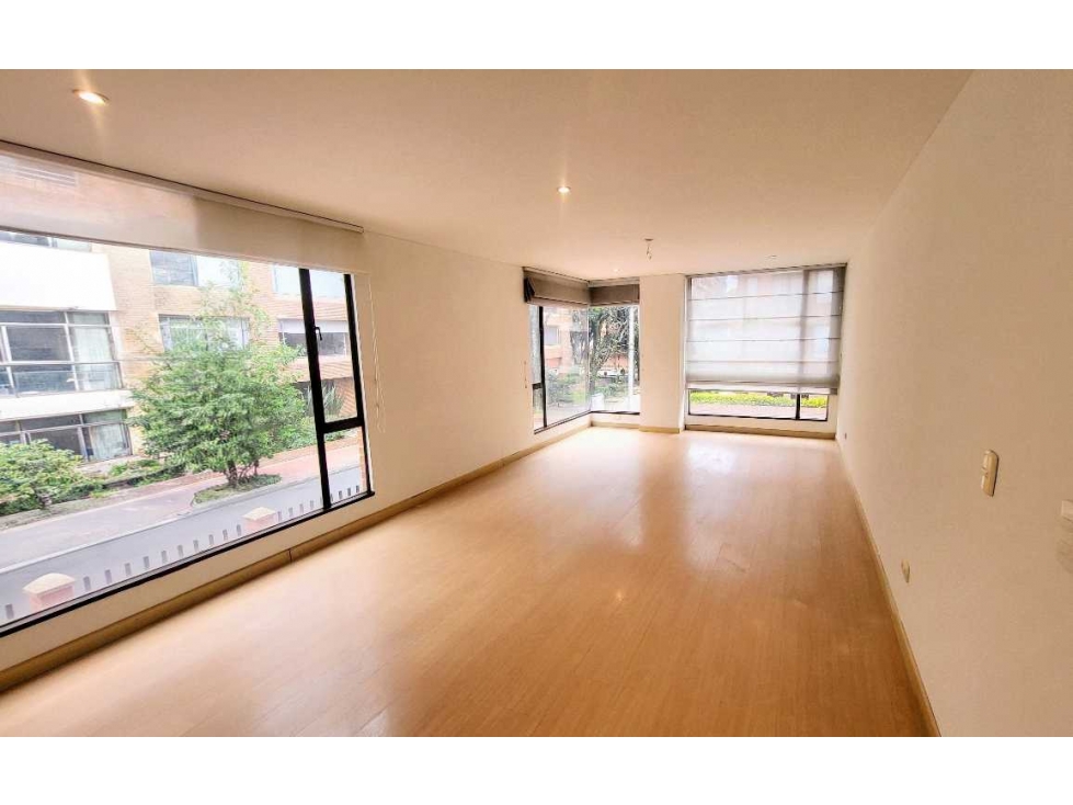 Apartamento con terraza en Venta Parque El Virrey, Bogotá — foto 2