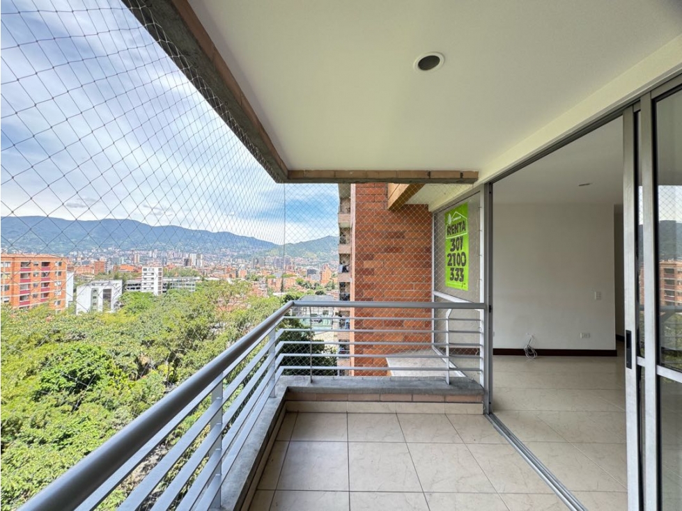 Apartamenro en arriendo Envigado El Escobero parte baja vista a verde
