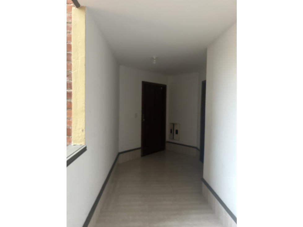 APARTAMENTO 203 CARRERA 44 33B 81
EDIFICIO BARAL REAL PROPIEDAD HORIZ - 4