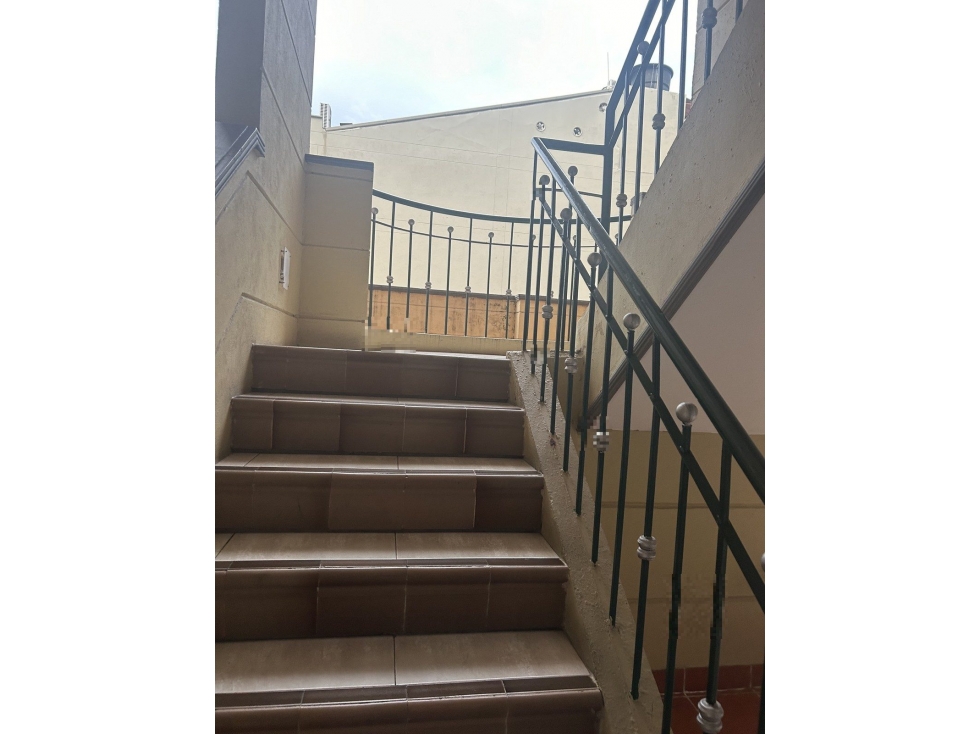 APARTAMENTO 203 CARRERA 44 33B 81
EDIFICIO BARAL REAL PROPIEDAD HORIZ - 5
