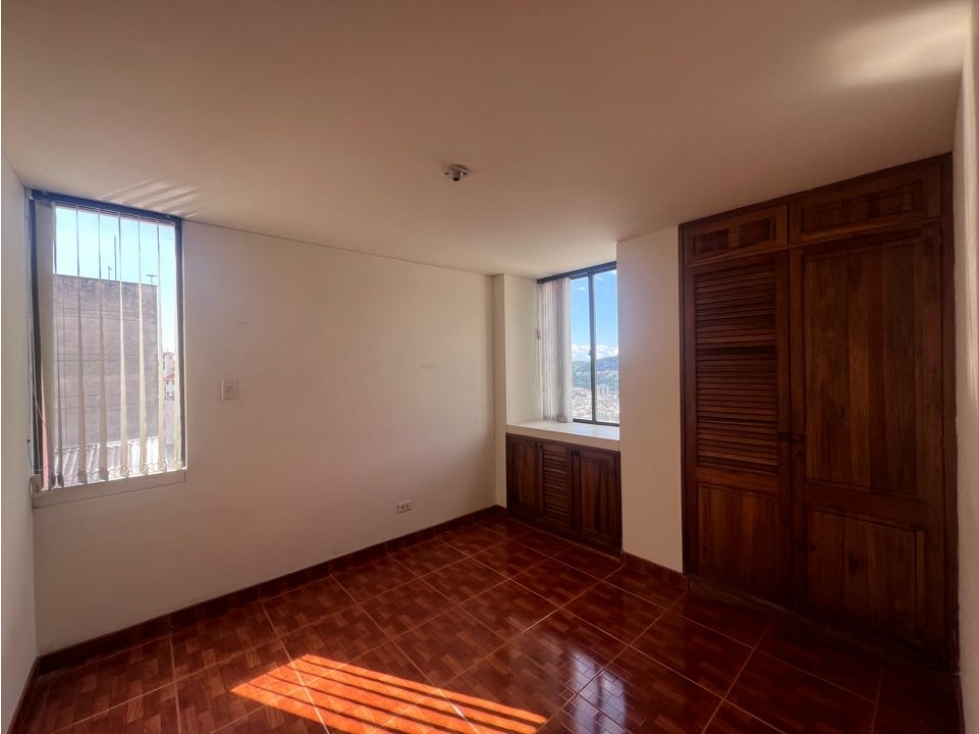 Apartamento 3 alcobas Avenida Santander El Triángulo Manizales — foto 2
