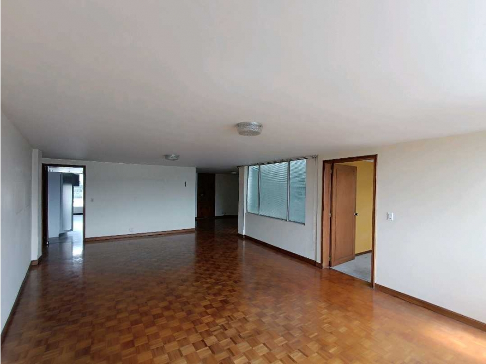Venta apartamento 3 alcobas Avenida Santander Los Rosales Manizales — foto 3