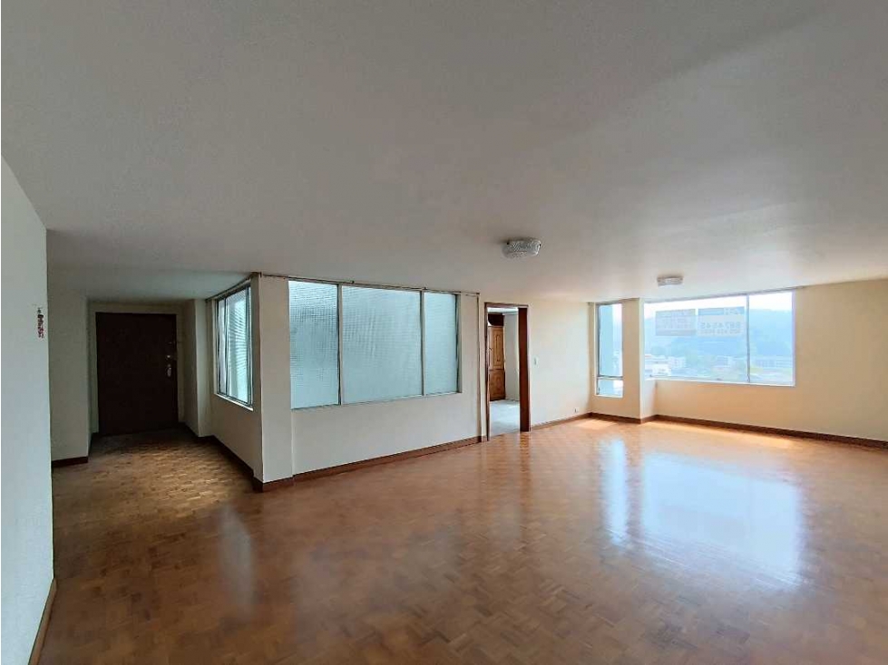 Venta apartamento 3 alcobas Avenida Santander Los Rosales Manizales — foto 4