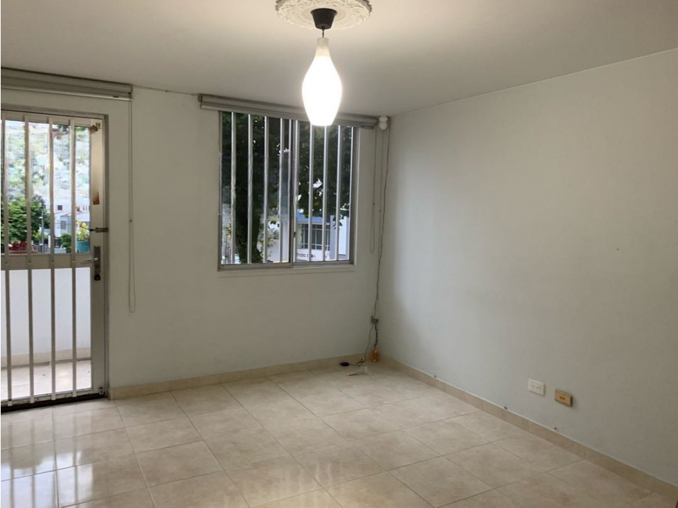 Apartamento 3 alcobas Edificio Pinares Pereira — foto 2