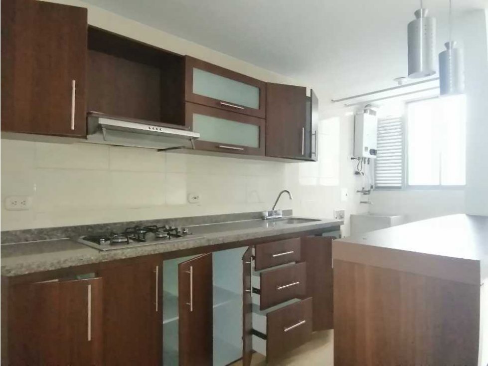 Apartamento 3 alcobas Conjunto Cerrado Laureles Manizales — foto 2