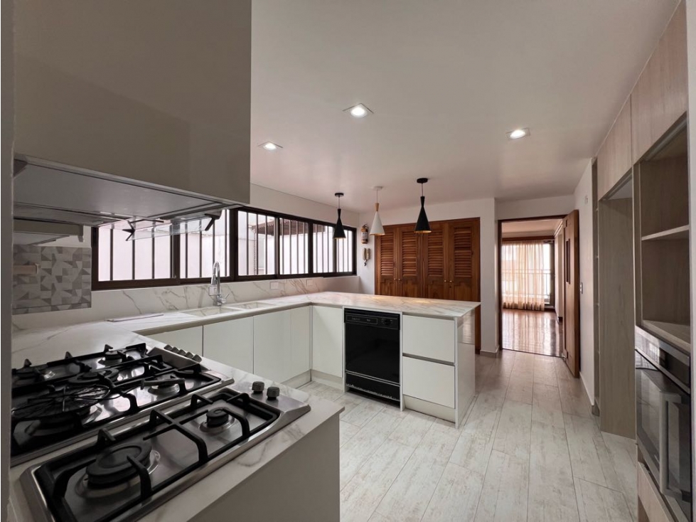 Apartamento 3 alcobas La Camelia Avenida Santander Manizales — foto 4