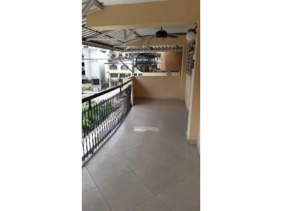 APARTAMENTO 3 RECAMARAS, 18O METROS, EL CANGREJO