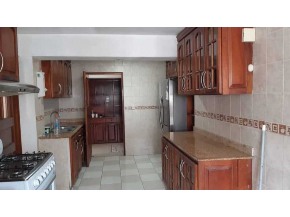 APARTAMENTO 3 RECAMARAS, 18O METROS, EL CANGREJO — foto 2