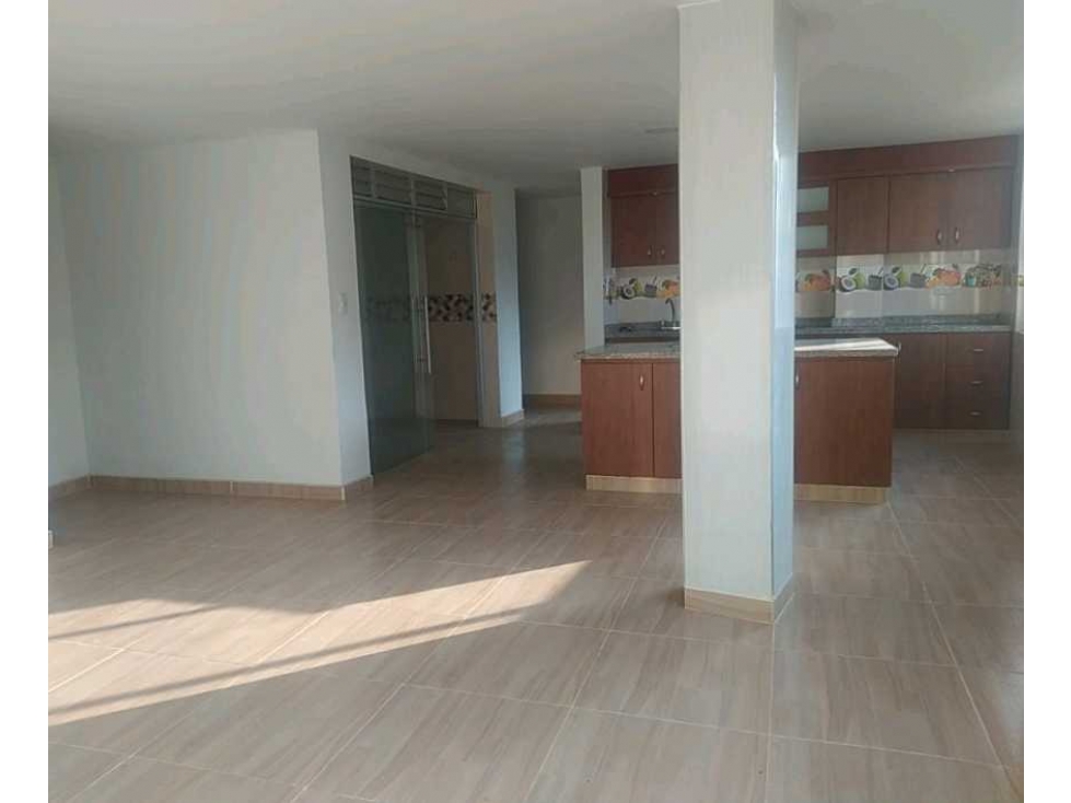Apartamento 4 alcobas La Francia Manizales
