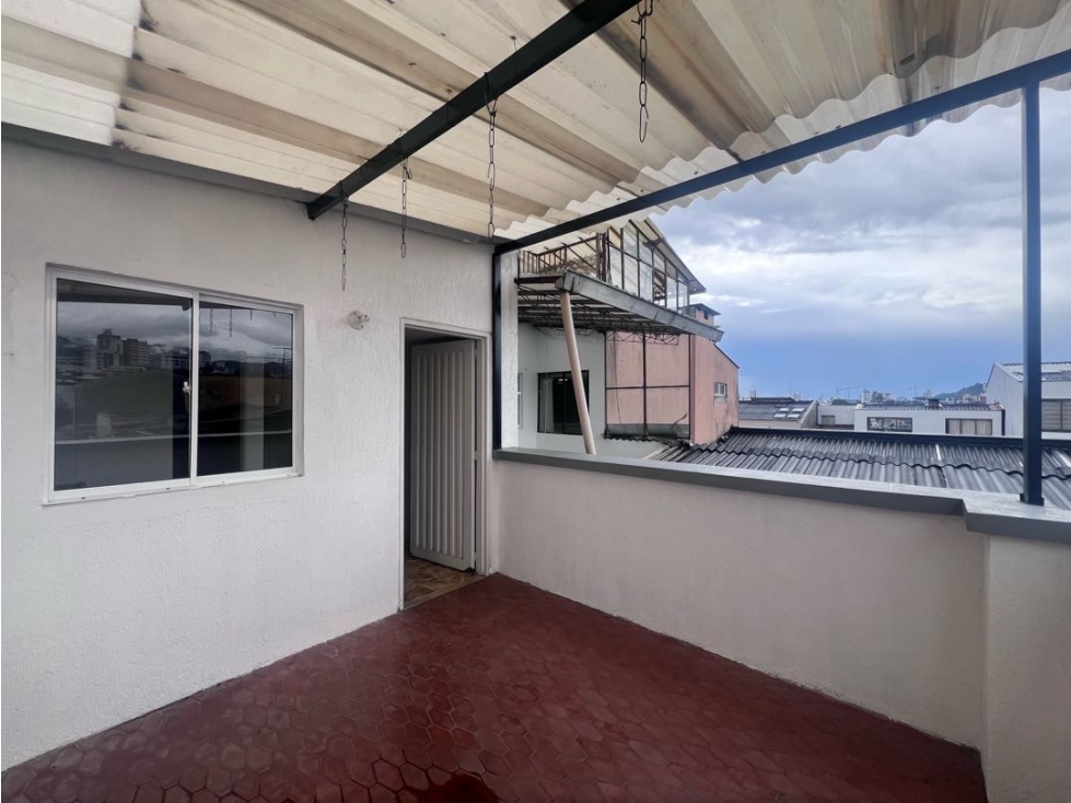 Apartamento 4 alcobas Palermo Manizales