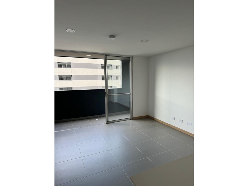 Apartamento 69 metros 605 millones Guayabal — foto 3