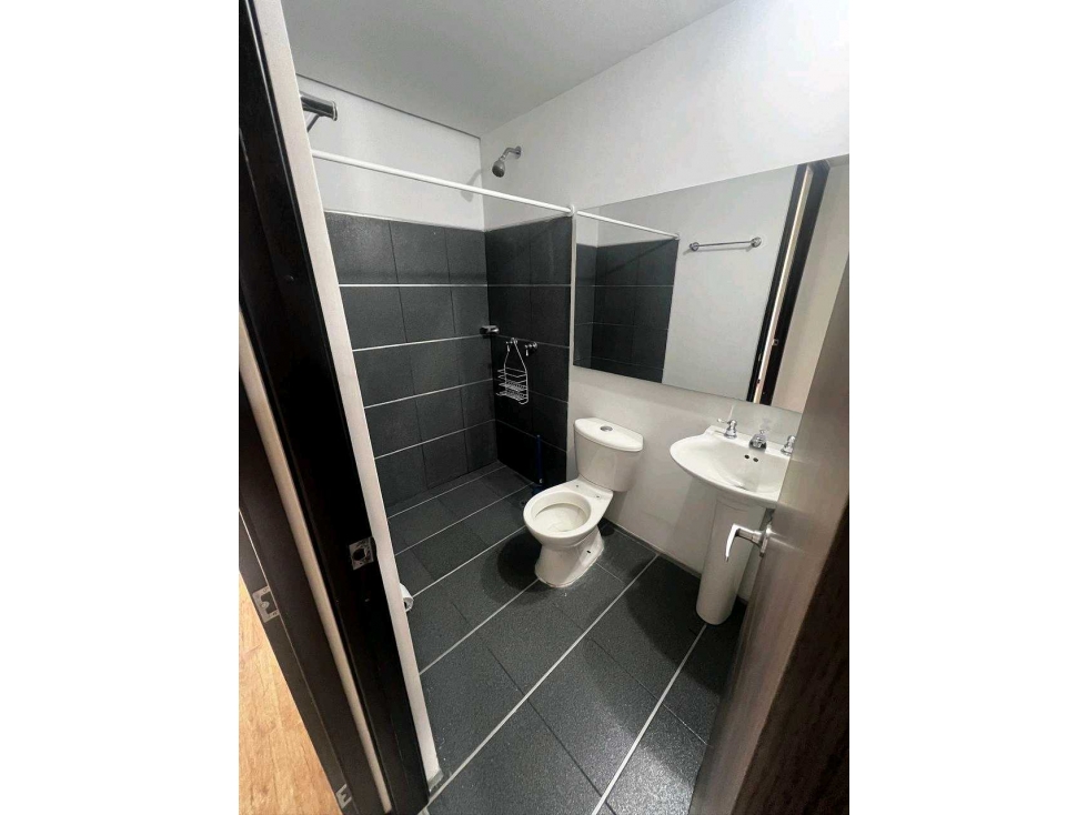 Apartamento a la venta en sabaneta con vistas magnificas — foto 4