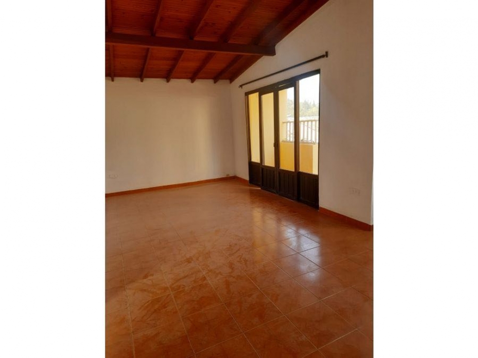 APARTAMENTO AGRADABLE Y AMPLIO | PARQUE DE COPACABANA EN VENTA E266